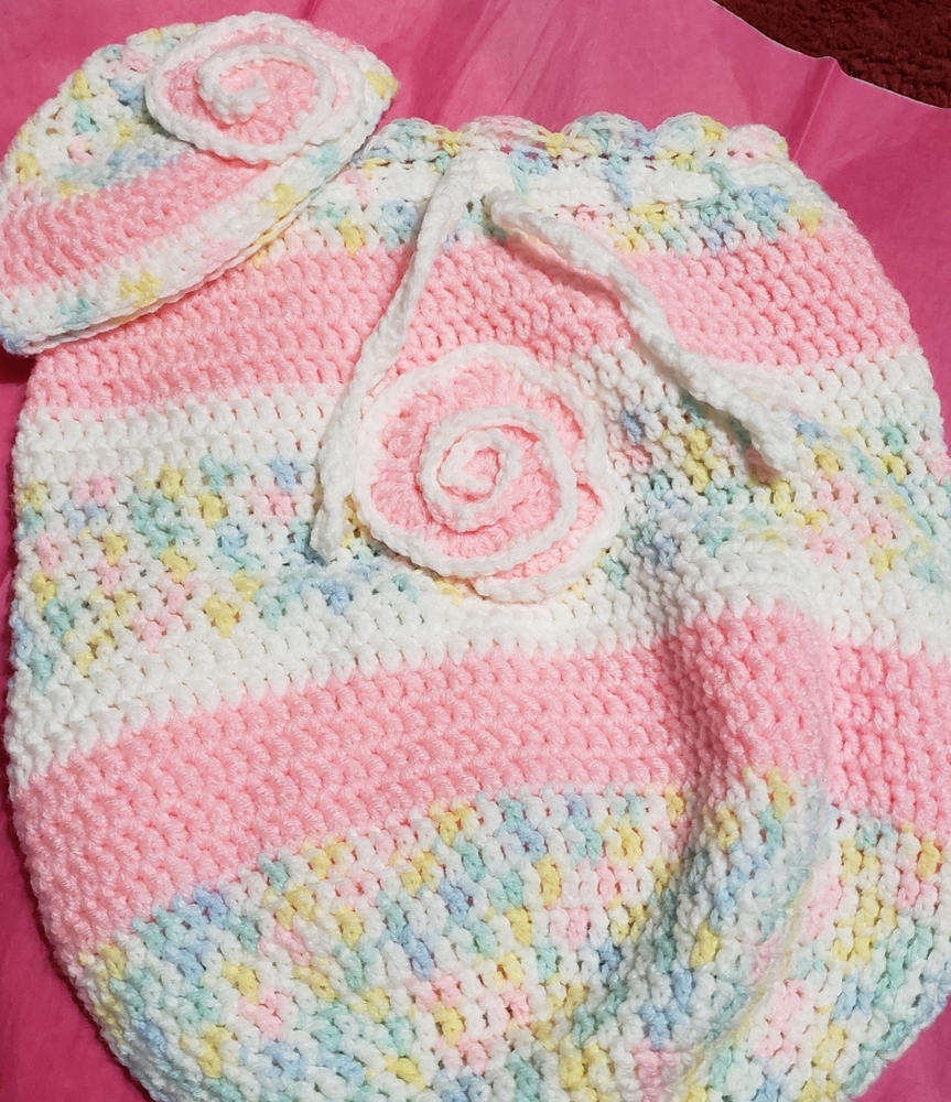 Pink and White Matching Crochet Hat Set with Delicate Roses